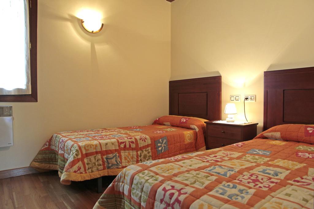 Apartamentos Irati Olaldea Oroz-Betelu Exterior photo